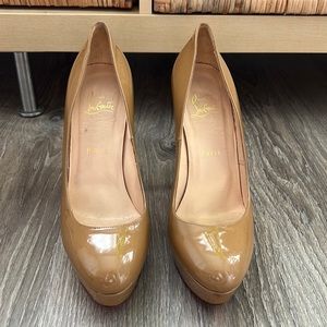 Nude Christian Louboutin Pumps